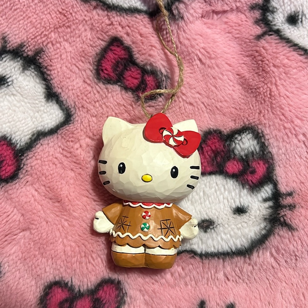 Hello kitty Jim shore Christmas ornament